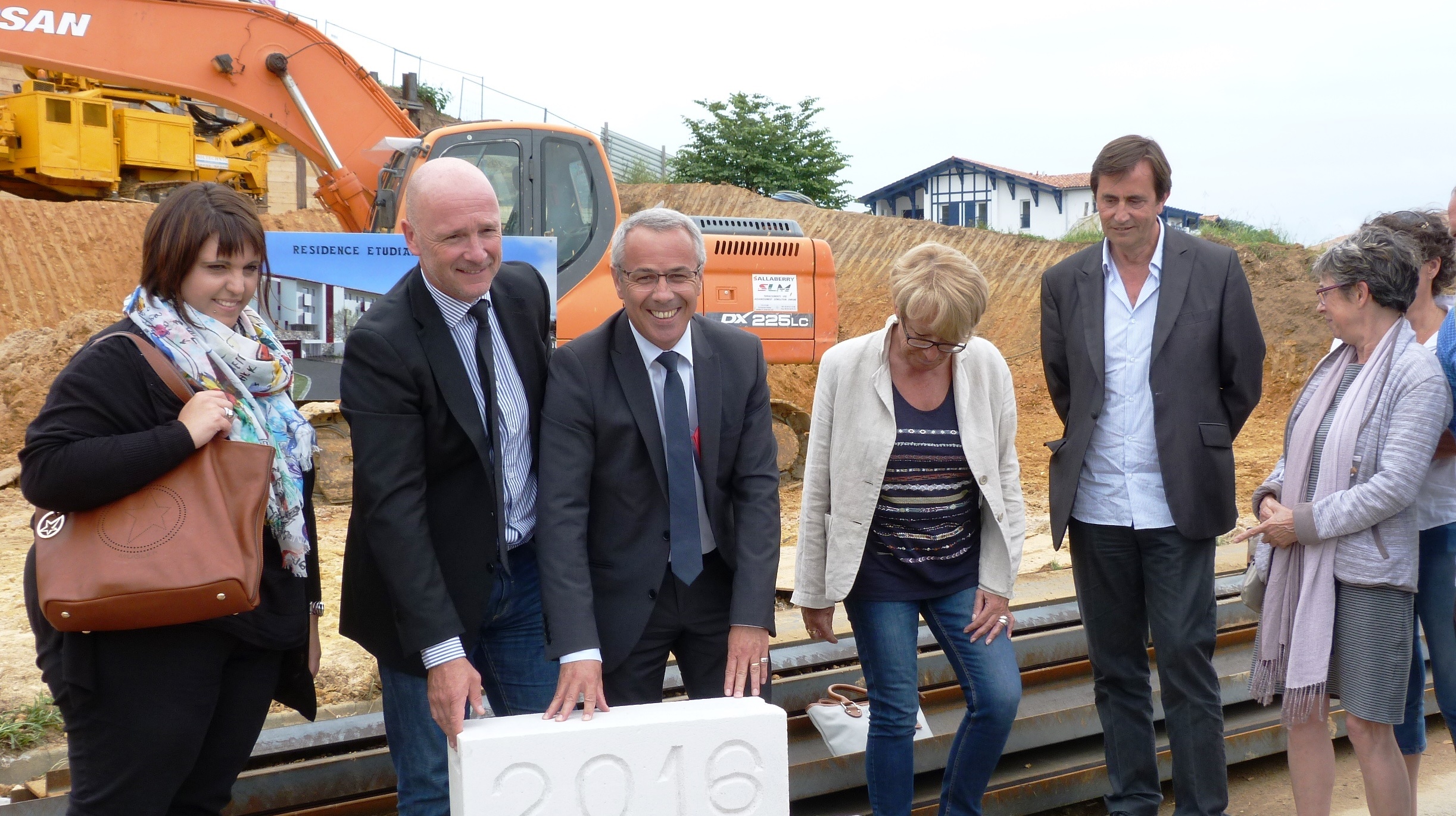 Pose de 1ere pierre pour la future résidence étudiante à BIDART