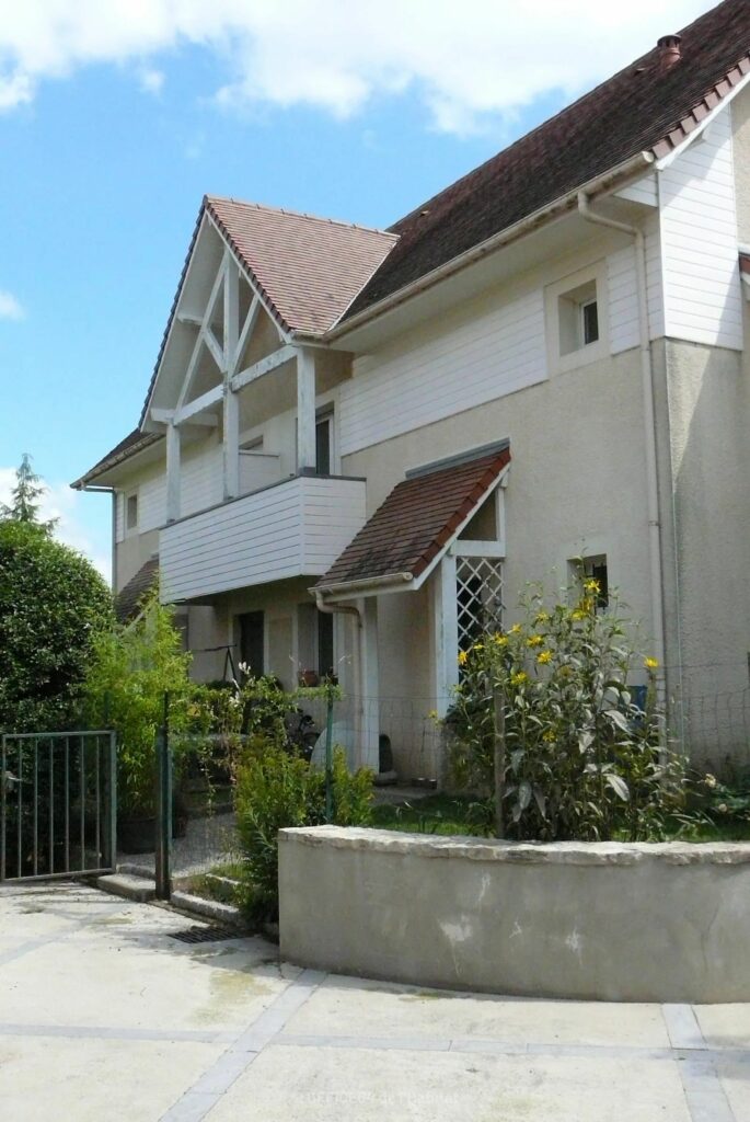 MAISON DU BOURG