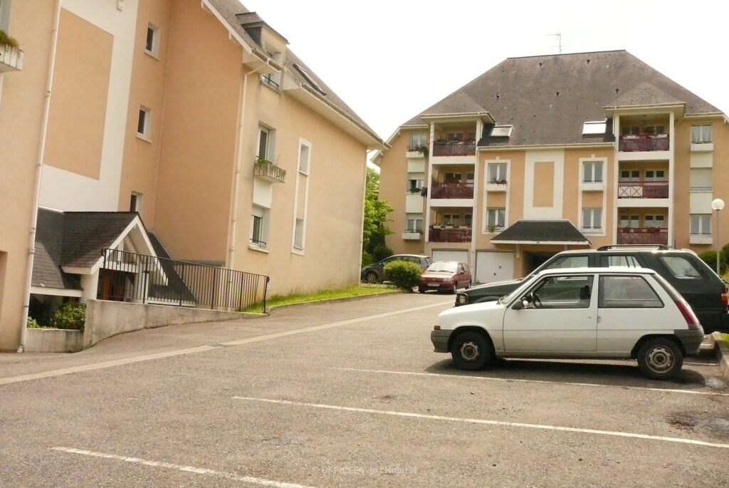 LES VALLEES