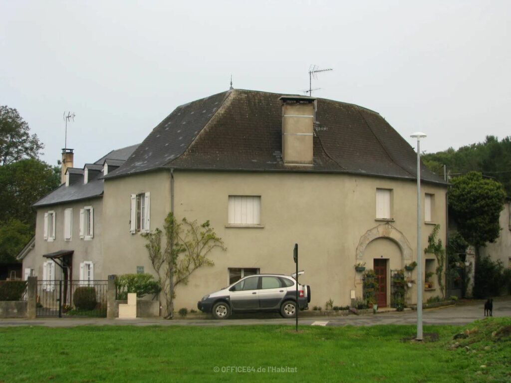 DU BOURG