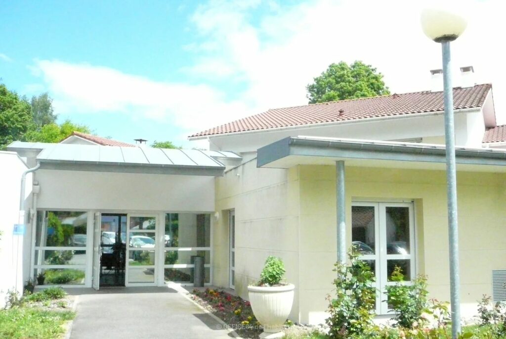 FOYER LE CLOS FLEURI