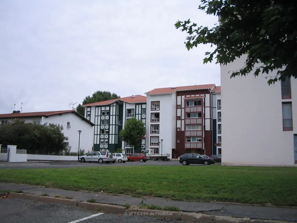 LES JONCAUX