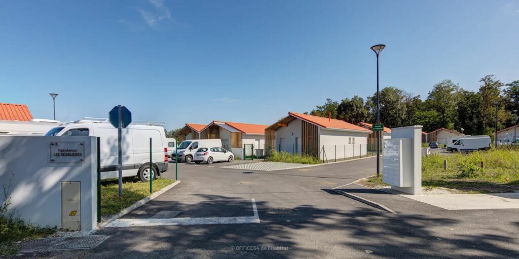 LES ROSELIERES