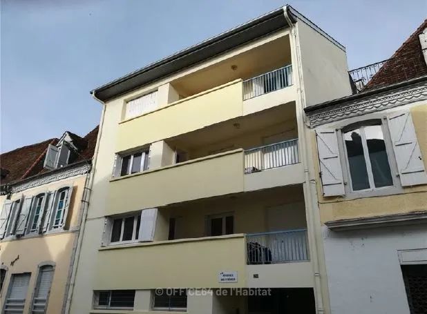 DES PYRENEES