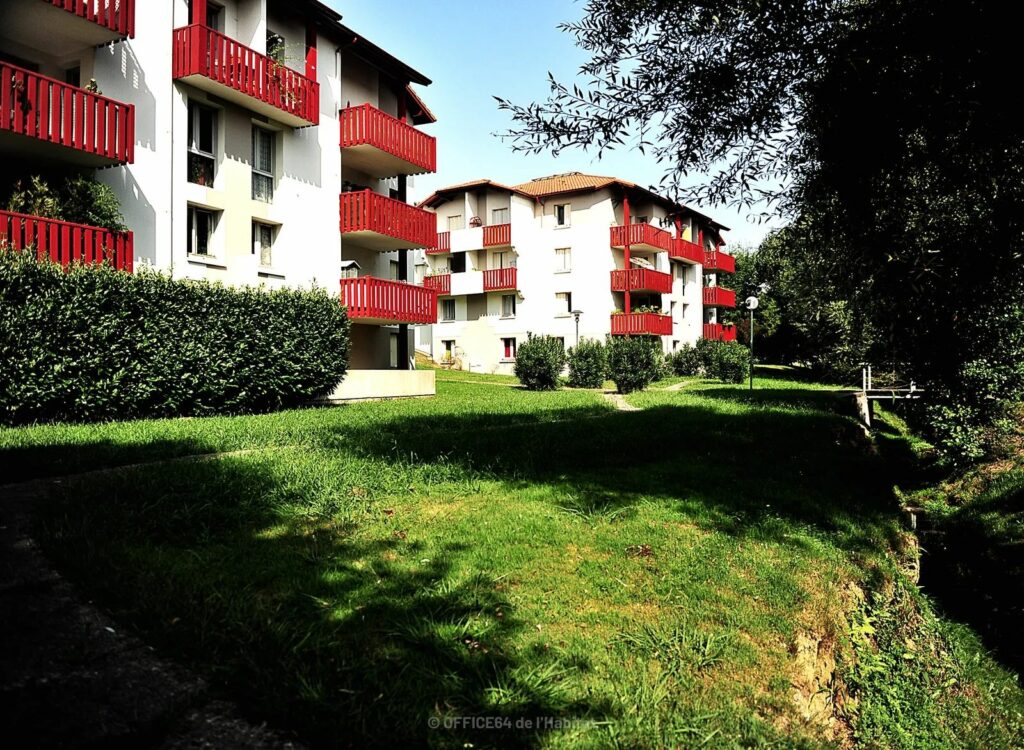 HIRI ARTEA