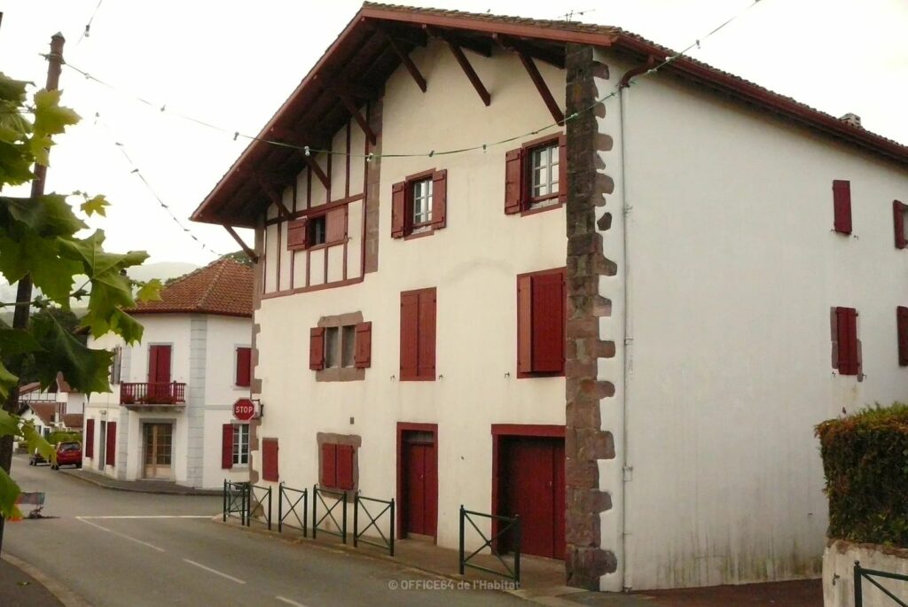 MAISON PLAZA ONDOA