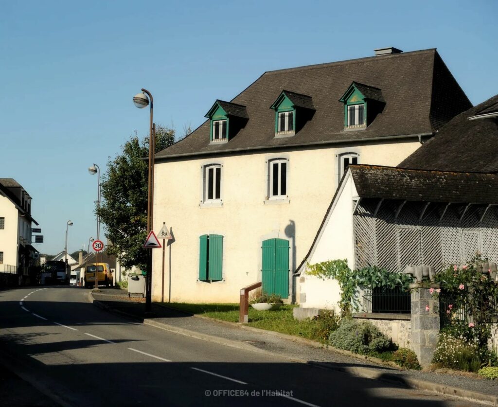 MAISON MARTIN